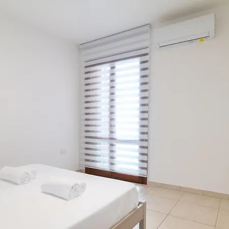 Xenia Boutique House Tirso Apartmán *