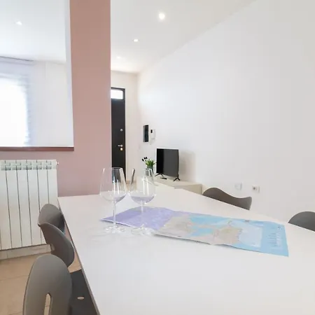 Sardinianworld - Xenia Boutique Tirso Apartment *