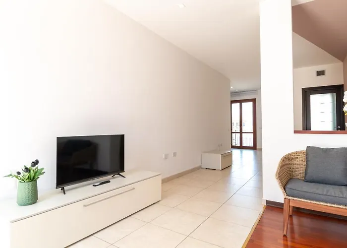 Xenia Boutique House Tirso Daire