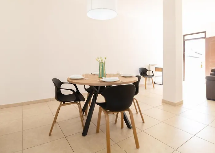 Daire Xenia Boutique House Tirso