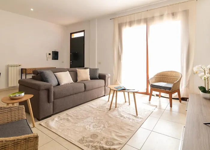 Xenia Boutique House Tirso Daire